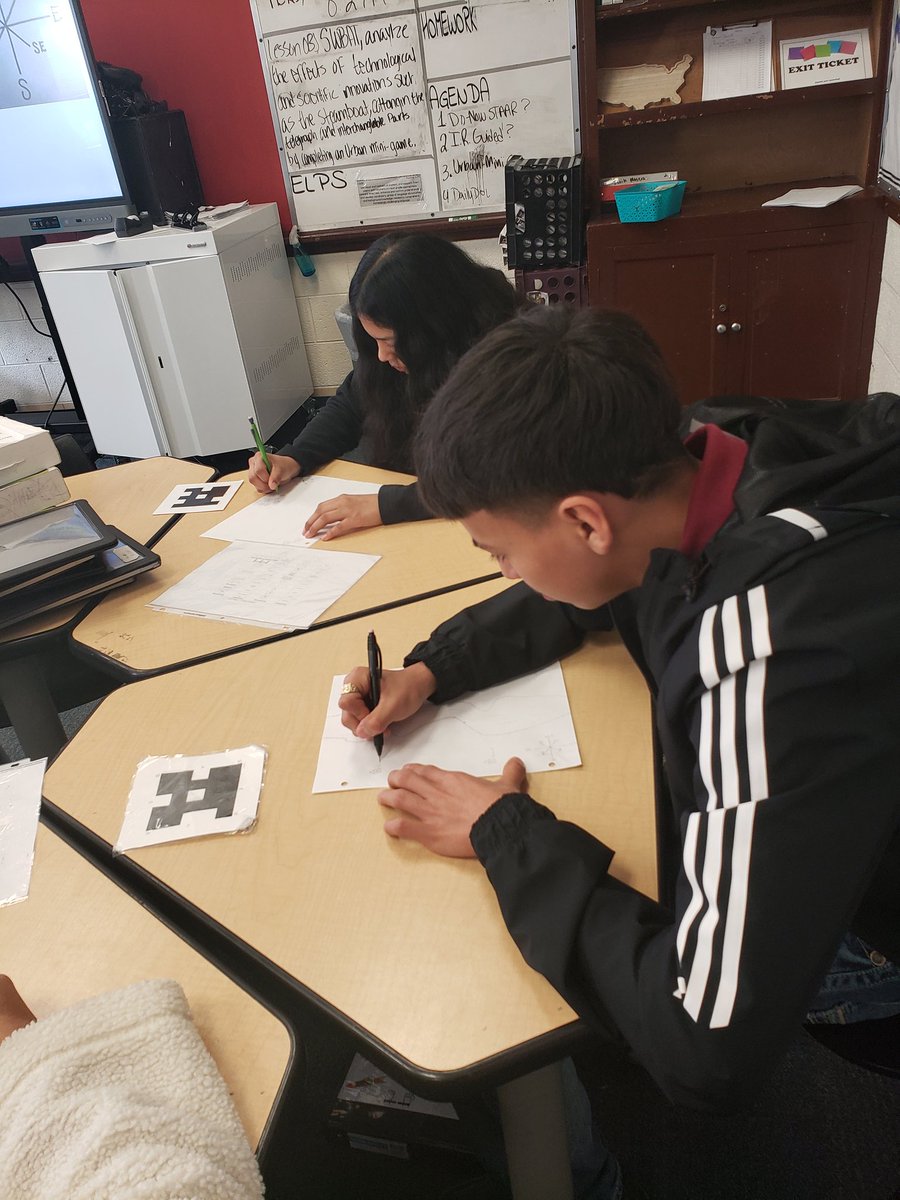 SS teachers <a href="/LAForestOak/">Leadership Academy at Forest Oak</a> playing the Mini-Urban game with our kiddos to teach them about the effects of the industrial revolution on society. They were so upset that their urban planning efforts were disturbed!🤣
#allinwithLAN
@stevenmoore01 
<a href="/whitneyclark520/">Whitney Clark</a>