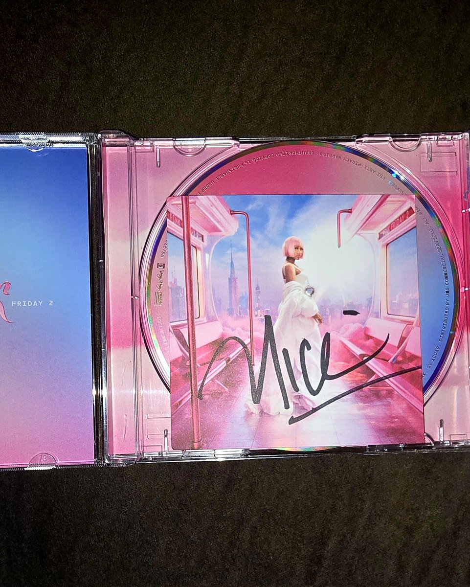 superchris2291's tweet photo. @NICKIMINAJ I'm so hype I finally got mine!!!! #PinkFriday2    #PinkFriday2Tour #Pinkfriday2GAGCITYTour https://t.co/vfNN9DHZDN
