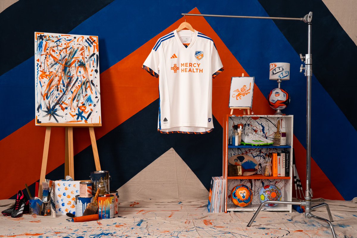 JosephGuzy's tweet photo. Canvas Kit #MakeYourMark https://t.co/GO1BuNJWCQ