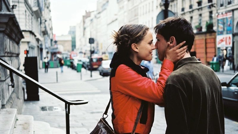 CestDuCinema's tweet photo. Paris, je t’aime (2006) // co-réalisé par vingt-deux réalisateurs https://t.co/H9oxd4mAeA