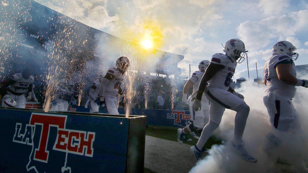 Extremely blessed to receive my second offer from <a href="/LATechFB/">LA Tech Football 🏈</a> <a href="/football_pearl/">PearlPirateFootball</a> @CoachCarter_LT