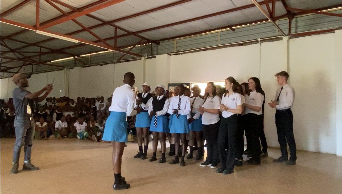 DTafErasmus's tweet photo. Today was our Quthing Mokete (eisteddfod) - with Dyffryn Taf, Pokane High, Glan y Môr and Moyeni High schools alongside Moyeni Primary School and local dignitaries coming together to celebrate the end of a wonderful week together #PrideofPlace2024 #BalchOchBro #Sebakasahaeso https://t.co/eLxRXqTEkV