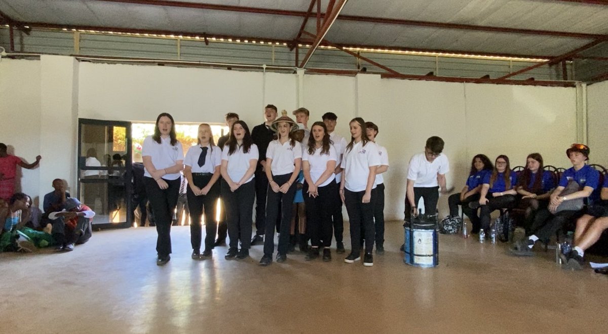 DTafErasmus's tweet photo. Today was our Quthing Mokete (eisteddfod) - with Dyffryn Taf, Pokane High, Glan y Môr and Moyeni High schools alongside Moyeni Primary School and local dignitaries coming together to celebrate the end of a wonderful week together #PrideofPlace2024 #BalchOchBro #Sebakasahaeso https://t.co/eLxRXqTEkV