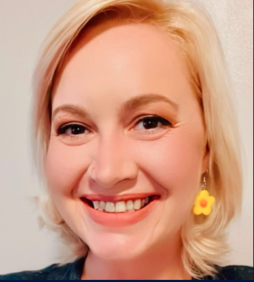 HCSFLEx's tweet photo. Congratulations to our FLEx teacher of the year, Ms. Jessica Thomas! Her dedication to education and her students is truly remarkable. Her passion for teaching shines through in everything she does, inspiring both students and colleagues alike! Congratulations! @unicorntchr https://t.co/IbHtureV0k