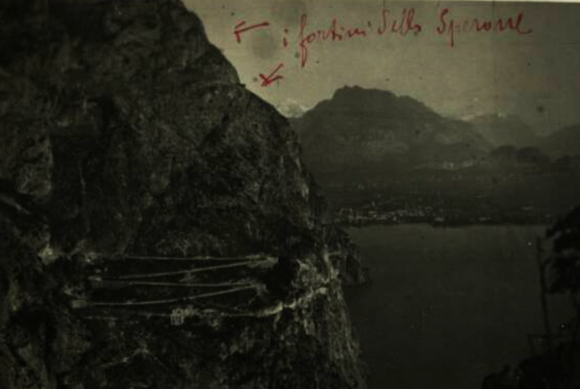 andyblanck1's tweet photo. interesting image of the #Ponale road with small Austro-Hungarian forts from Sperone that controlled it. In the background is #RivadelGarda. Today the road is passable with bicycles, except for closure due to landslide. Some excursions between #ww1trenches with via ferrata too https://t.co/gf9JcBDAn9