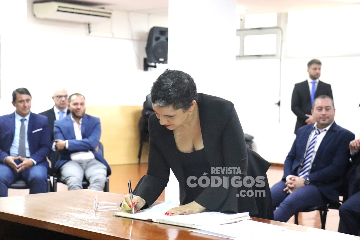 Juraron los nuevos integrantes del Consejo de la Magistratura y Jurado de Enjuiciamiento de Misiones
revistacodigos.com/juraron-los-nu…