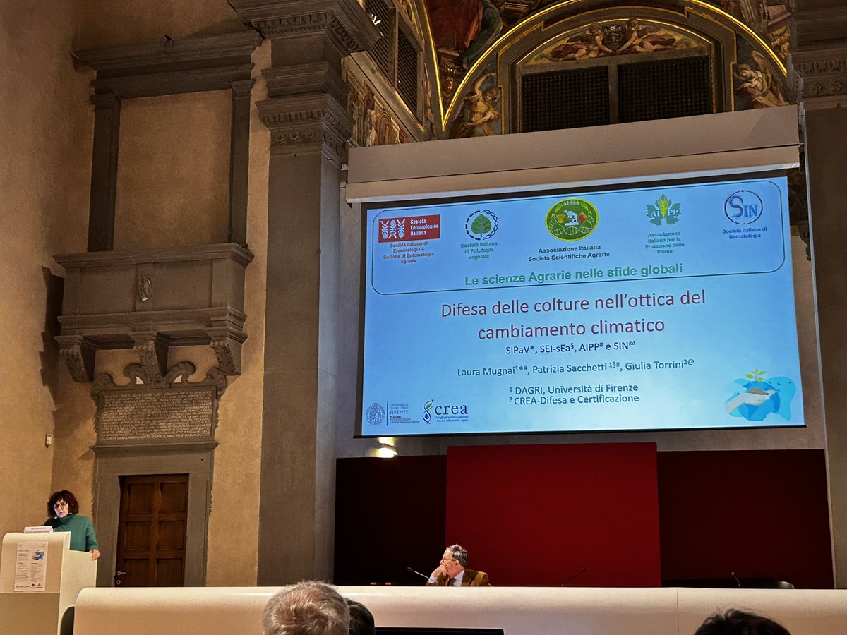 Aipp1992's tweet photo. Laura #Mugnai porta al #convegno #AISSA un contributo sulla #protezione delle #piante che richiede #innovazione e #sostenibilità per assecondare le sfide del #cambiamento #climatico, in rappresentanza delle società scientifiche #AIPP, #SEI-sEa, #SIN e #SIPaV https://t.co/XnQxT0KSxI