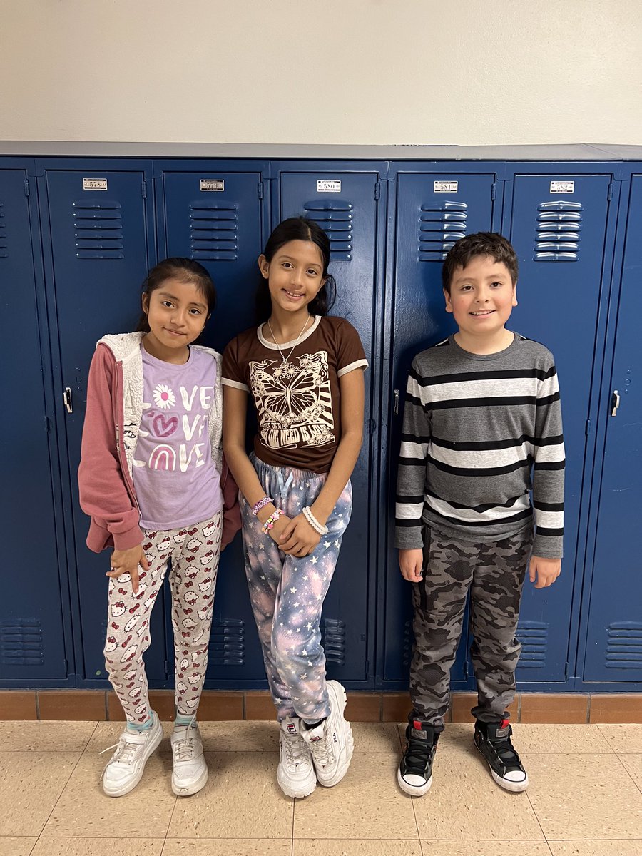 BurnetAllStars's tweet photo. Bullying and Kindness do not mix! Always be kind!  ⭐️✨💙 #dallasisdkind @SoniaLoskot @dallasschools https://t.co/Tj6Eb8TUeR