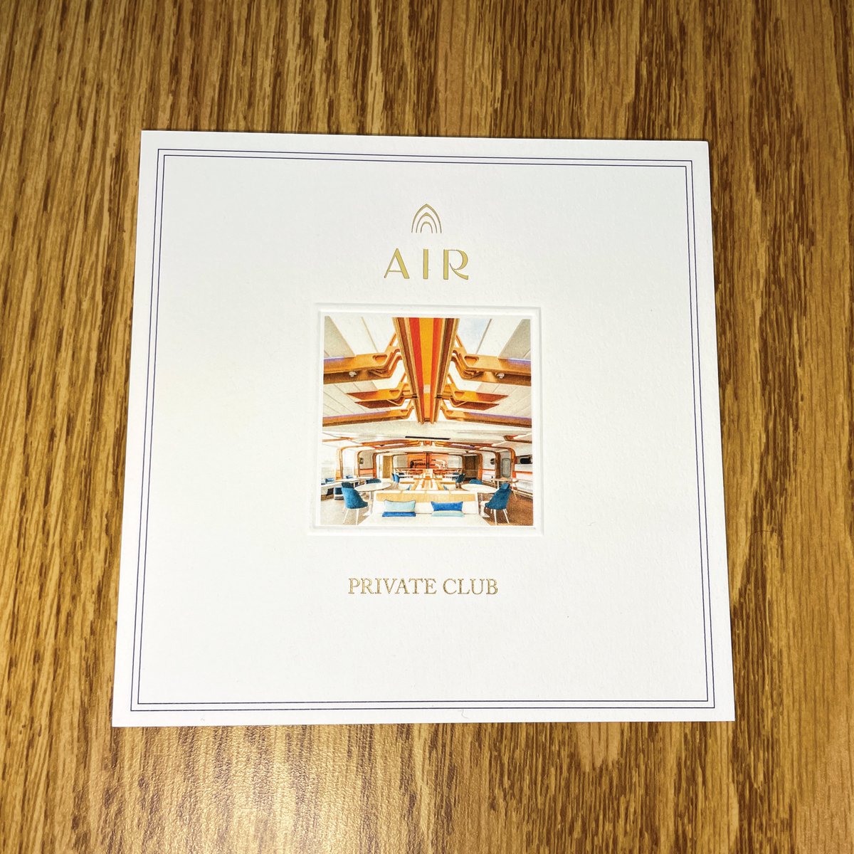 LifeInColors_'s tweet image. 👏 Elevate your invitations with timeless elegance! 📷🎆Dive into luxury with our latest creation featuring 130lb Classic Crest Solar White paper, an embossed frame, and a touch of gold foil on the logo. 🌠 Each detail is crafted in our print shop to make your event truly special