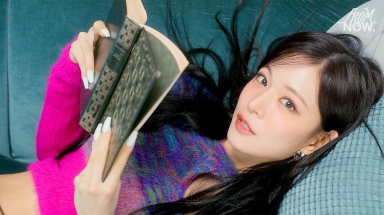 its_roses_rosie's tweet photo. ㅤ

hello, wonderful FLOVERs. are you ready for another dose of magic? our fourth #4 VCR from the 'FROM NOW' concert is now live on Youtube! 🎬✨ 💫

🖇
https://t.co/FO4vgKpXci https://t.co/Y4f7tTJswi