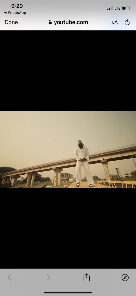 MissRozapepper's tweet photo. I thought Dai Verse was a female until I watched the video 😂
This is the cleanest video I have seen in this month.
Iyanya deserves a statue in his image at the Muritala Mohammed Airport for that #OnceUponACat album especially the song CALL ME BABY 😊😍🔥

https://t.co/pOsZCvI41s https://t.co/ZUW2mQzpQt