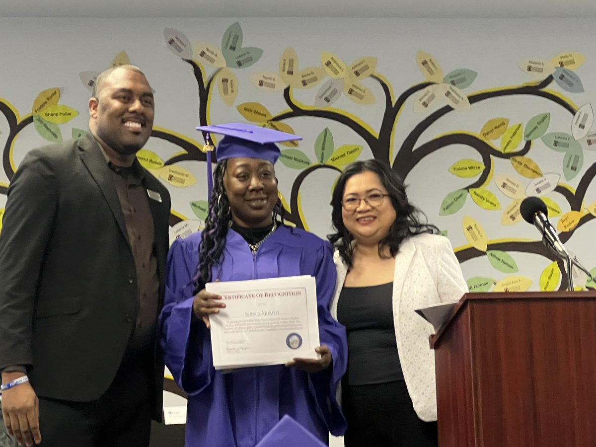 rochellenguyen's tweet photo. Today, I was honored to present Legislative Certificates to the 36 graduates of @fitlasvegas’ Standards of Excellence Academy.  SEA is an advanced. job training program. The graduates had earned degrees in automotive tech, CDL, Nursing Assistants &amp; Phlebotomy. #nvleg https://t.co/RThmjY5vDf