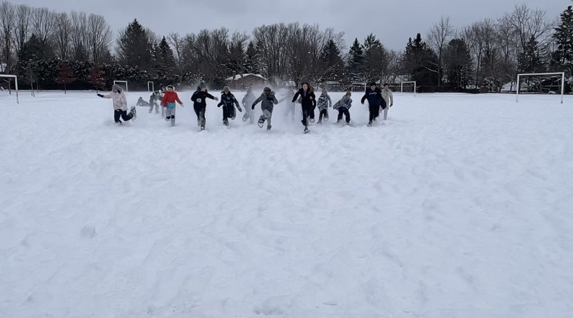 margaret_ps's tweet photo. Running into the long weekend likeโฆ
Have a great weekend Mustang families! See you back on Tuesday at 830am! โ๏ธ#FamilyDay #MargaretProud #HaveFunBeSafe https://t.co/fV0V75Gr1p