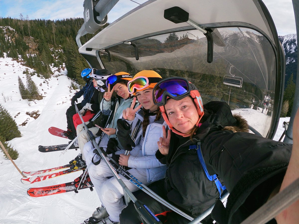 Oathalltrips's tweet photo. ❄️⛷🙌😊 https://t.co/biQPjP2LQm