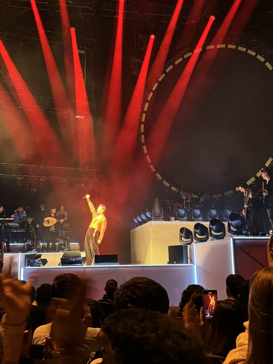 AnsenOrkun's tweet photo. 2020 tyt sorusunda Mabel ağabeyle aram bozulmuştu ama mükemmel bi konserle aramızı ısıttık https://t.co/bAs6NcUJcp