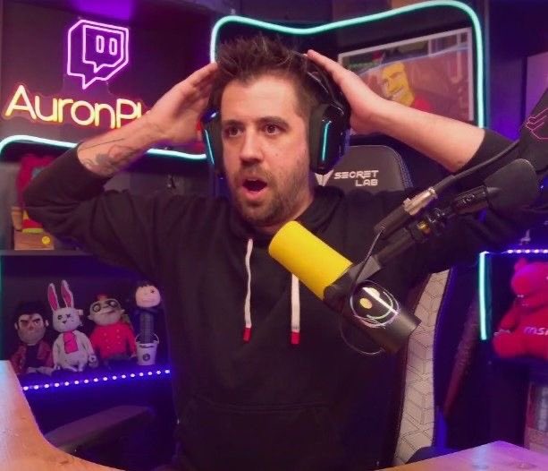 MovistareSports's tweet photo. Mi reacción al ver a Auron saliendo al escenario #ESLAND2024 https://t.co/ERijjga31F