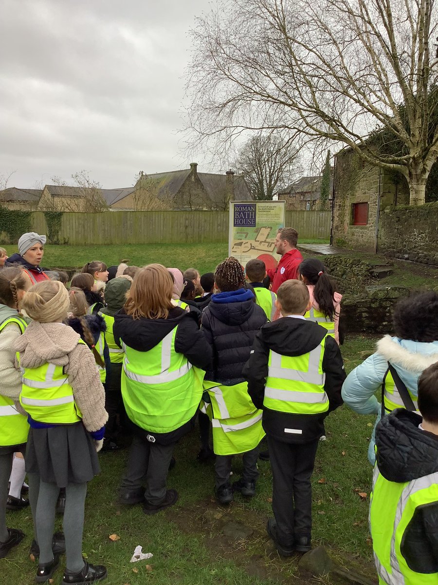 Gateway Academy tweet media