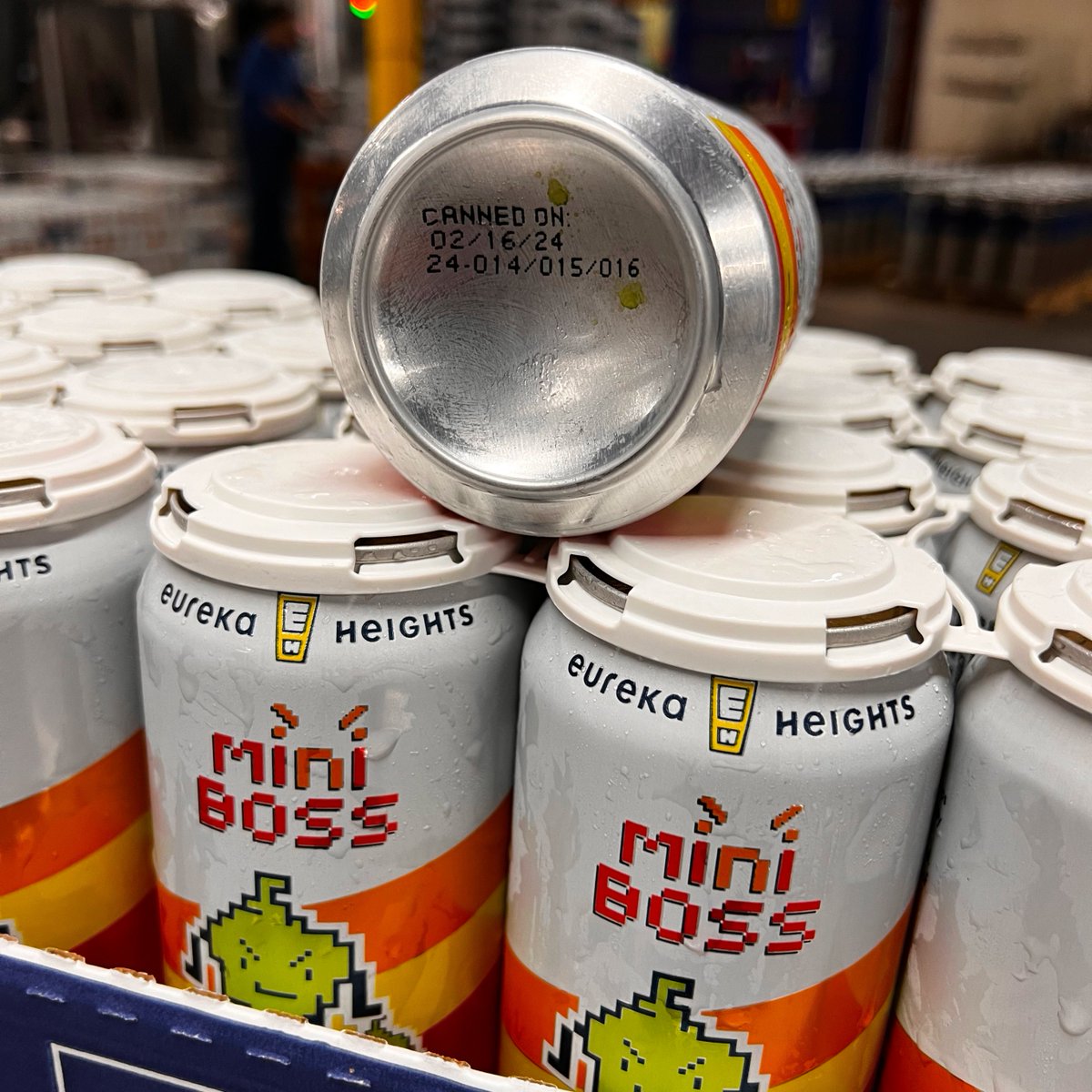 Ultra Fresh Beer Alert!!!! At 3pm today we'll have same-day Mini Boss on tap and in 6-packs. This magical liquid was packaged just a few short hours ago, and now it's ready to kick off your weekend. Open until 10pm tonight with Burger Daddy cooking.