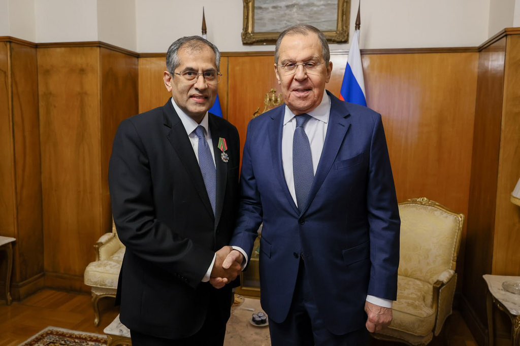 🇷🇺🇮🇳 On February 15, Foreign Minister Sergey Lavrov received Ambassador of #India to #Russia Shri Pavan Kapoor who is completing his ambassadorial mission.