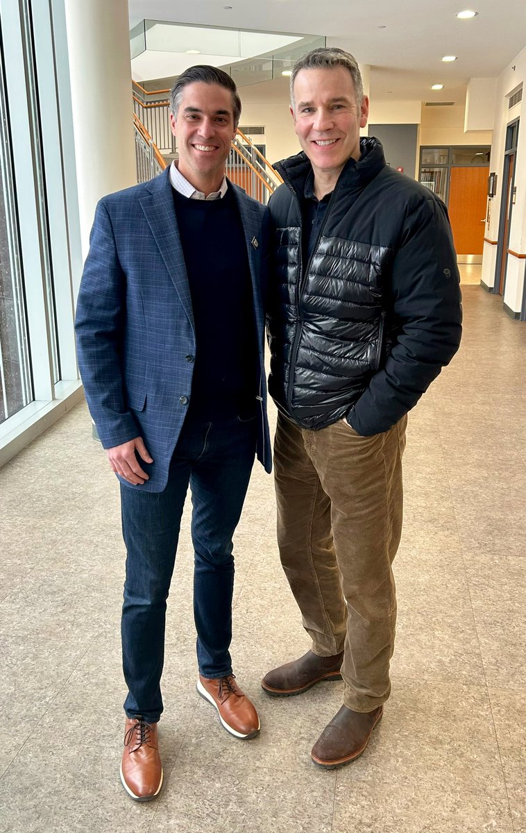 An honor to meet Chicago news great <a href="/LarryPotash/">Potash</a>. Very kind person and impactful story teller. We both spoke to <a href="/butleru/">Butler University</a> Communication students about our journalism careers. #ButlerProud