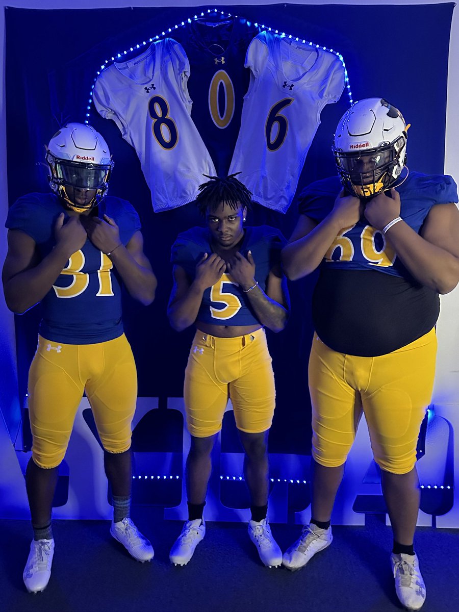 Big Dj 6’5 350 (@darrellvergin) on Twitter photo I had a great visit at Wayland University thank you coach for having me <a href="/Tannere_0072/">Tanner Edwards</a> I had a great visit at Wayland University thank you coach for having me <a href="/Tannere_0072/">Tanner Edwards</a>