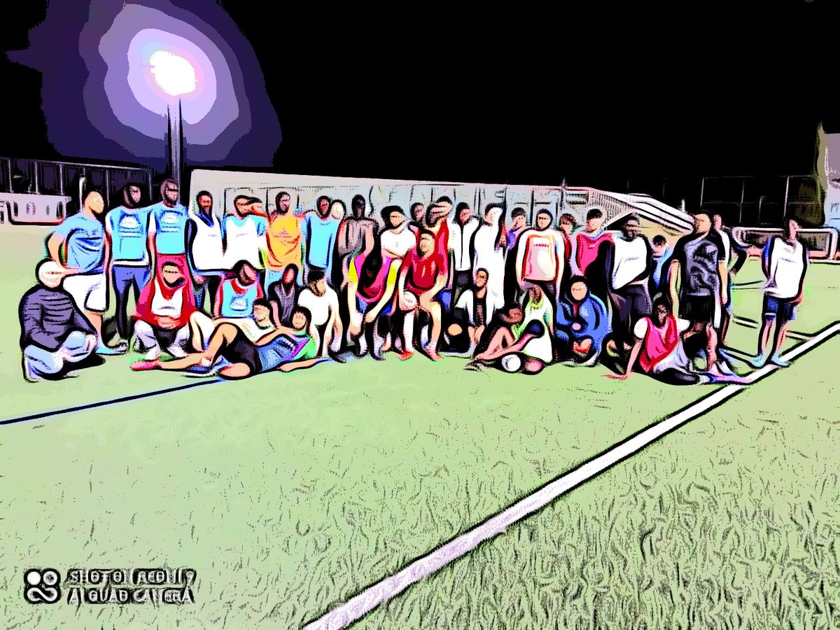 Nueva sesión deportiva del "Por fin viernes": 48 jóvenes y 4 voluntarios.