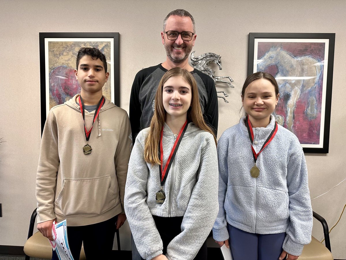 Congratulations to HMS January Students of the Month Chloe, Lauren, and Saam! ⁦<a href="/MichaelLeMoyne/">Michael LeMoyne</a>⁩ ⁦<a href="/FultonZone7/">Dr. Crumbley</a>⁩