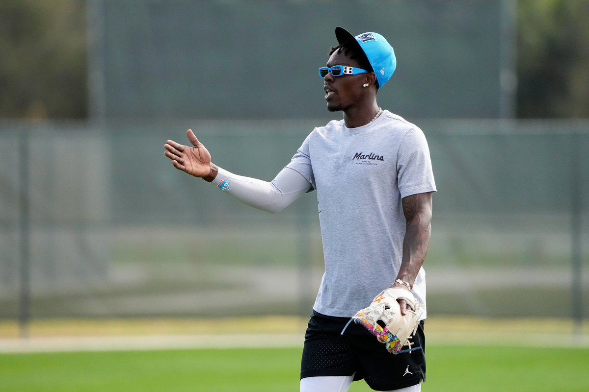 FDSN_Marlins's tweet image. 🎷🎷