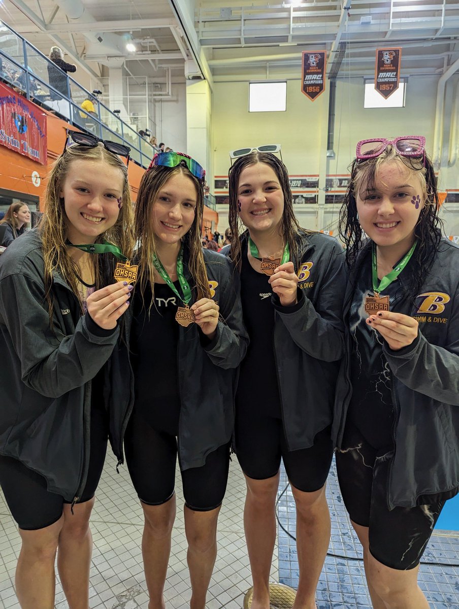 Great day for <a href="/BHS_swimanddive/">BHS Swim & Dive</a> so far! Nora Kunsman wins 50 free. 400 free relay finishes 5th and 200 free relay finishes 8th. Awaiting statewide results for the relays to determine if they'll compete next week! Good luck and the boys are next! #BearsCanSwim #BryanBuilt