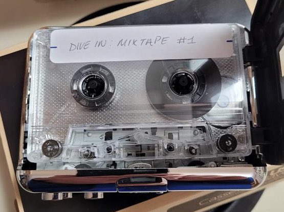 themarias's tweet photo. quien quiere un mixtape https://t.co/aZJmPtJvOP