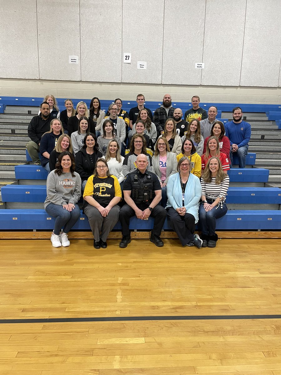 CISCMSD's tweet image. One more shoutout to Officer Strain! Thank you for being a part of our school community-enjoy your retirement!! @canon_mac @DrTaranto