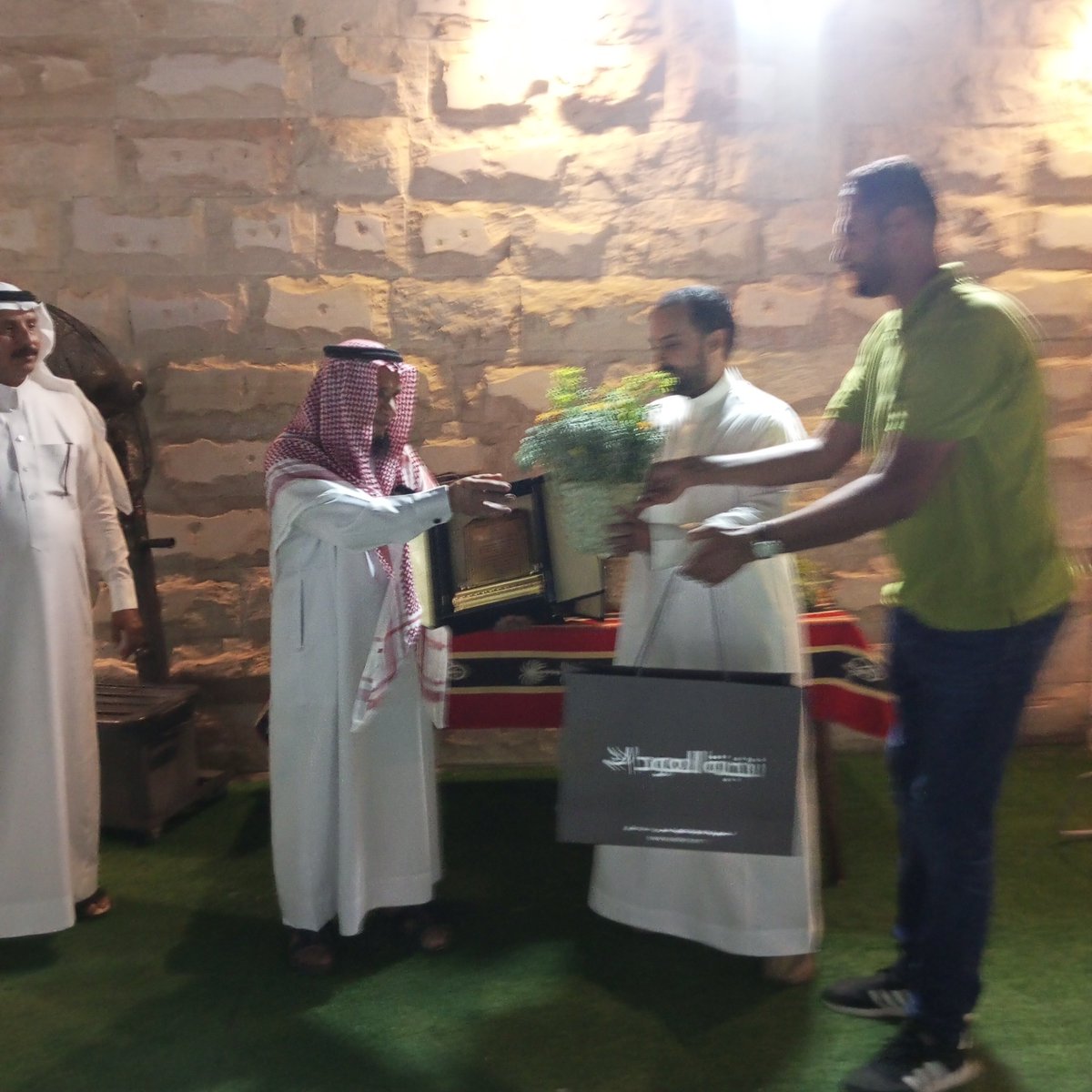 تكريم الاخصائيين الاجتماعيين المتقاعدين
محمد عمر طوهري
عبدالله عريبي
عبدالعزيز كوكو

بحضور المدير الطبي لطوارئ م. إرادة للصحة النفسية د. زكريا السنوسي