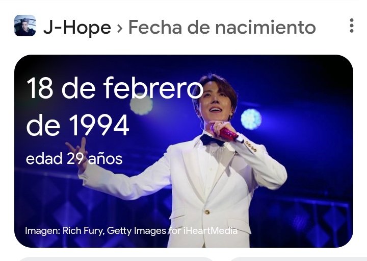 sugamihoney's tweet photo. Hoy es el último día para dar rt de Hoseok con 29 años 😭😭😭💕 https://t.co/NQ7uxd8KPB