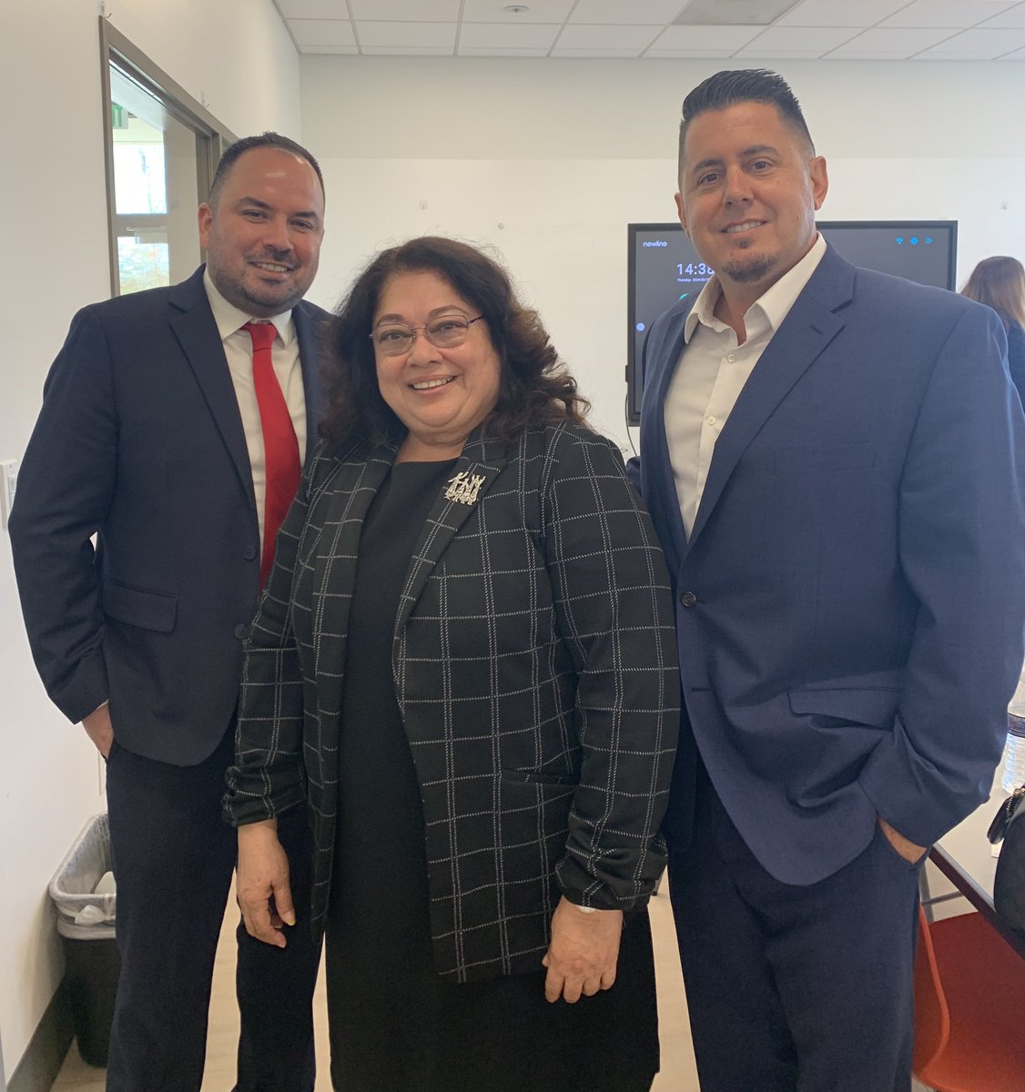 Mary Helen Ybarra (@maryptamary) on Twitter photo It’s always a special day when you are surrounded by friends🌹 ALAS in the house <a href="/DrRenaeBryant/">Dr. Renae Bryant</a> <a href="/FUSD_Supt/">Miki Rene Inbody</a> <a href="/TalisaSullivan/">Dr. Sullivan</a> <a href="/wpdanielsjr/">Peter Daniels</a> @MariaCordero_US It’s always a special day when you are surrounded by friends🌹 ALAS in the house <a href="/DrRenaeBryant/">Dr. Renae Bryant</a> <a href="/FUSD_Supt/">Miki Rene Inbody</a> <a href="/TalisaSullivan/">Dr. Sullivan</a> <a href="/wpdanielsjr/">Peter Daniels</a> @MariaCordero_US