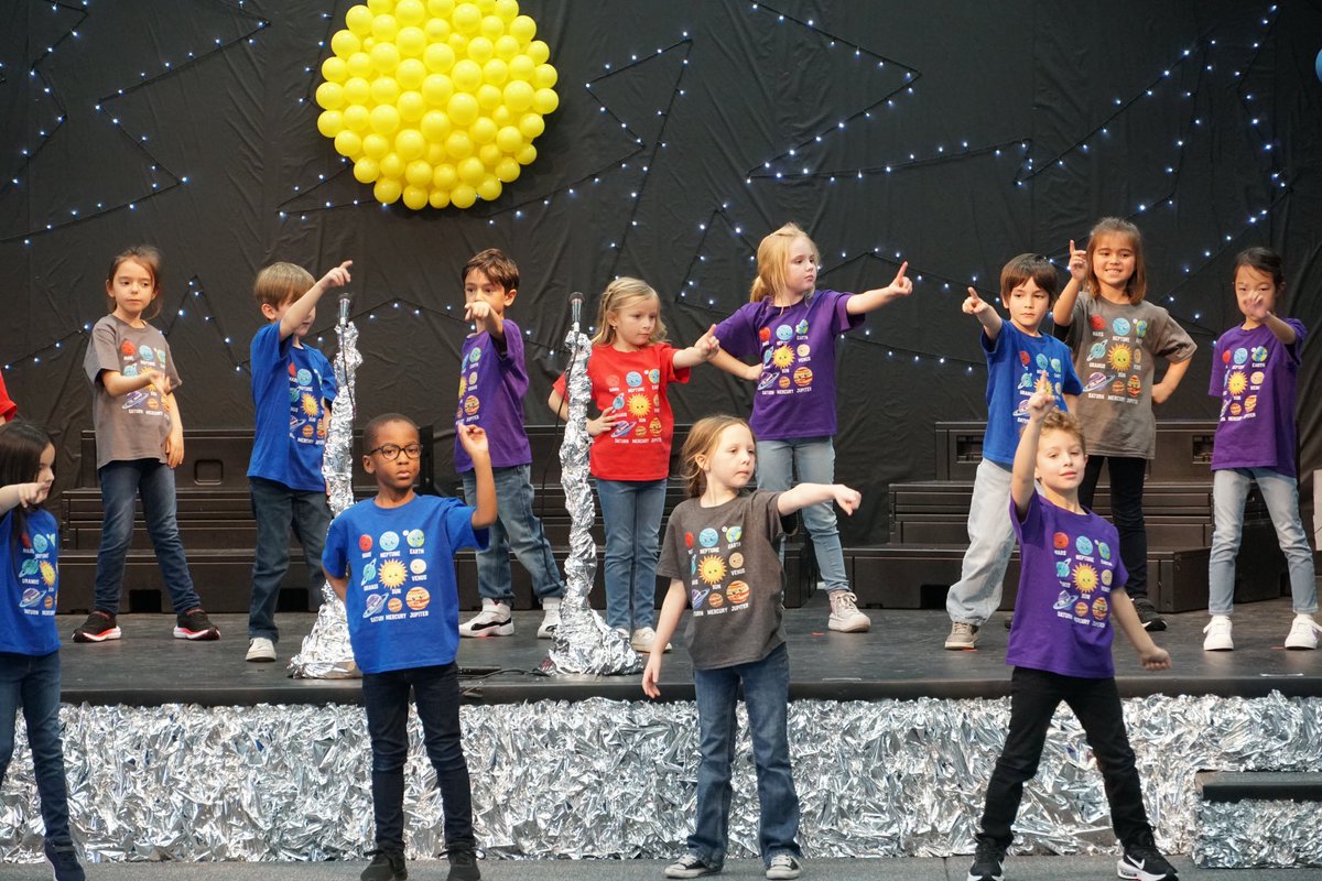 TMSmustangs's tweet photo. Enjoy these photos from Ms. Cleland’s first grade program, where her students share about outer space! Click the link to watch the complete program. It’s out of this world! 🌎 🪐✨
#tms #themeadowsschool #classprogram
https://t.co/guZwhN1xbm https://t.co/8TgDsqaoMT