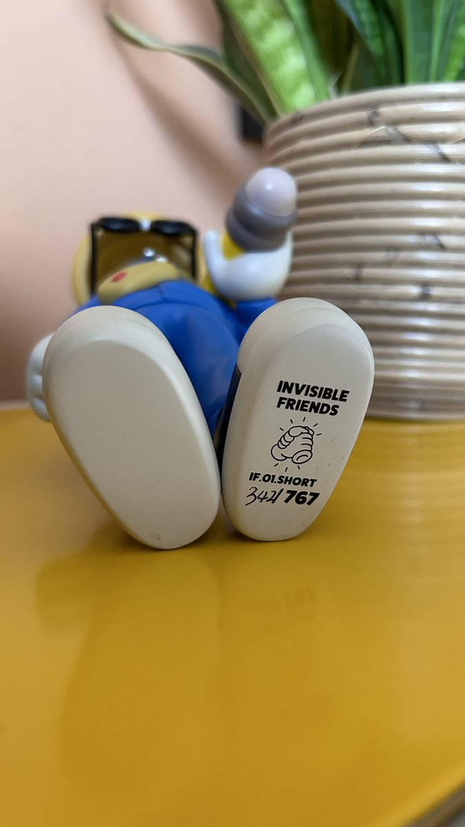 Arrived safely – <a href="/InvsbleFriends/">Invisible Friends</a> physical, 8 inches of awesome quality. 🔥 Love the clever design. 👉 <a href="/MotionMarkus/">Markus Magnusson 🤝</a>, <a href="/coinbilly/"></a>, <a href="/RNDMCHARACTERS/">Random Character Collective</a>