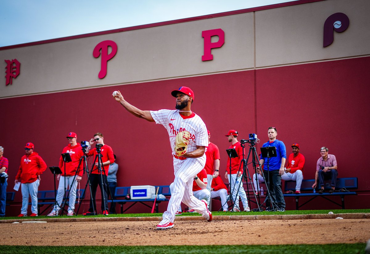 Phillies's tweet photo. Clocking in https://t.co/oL1VN6d204