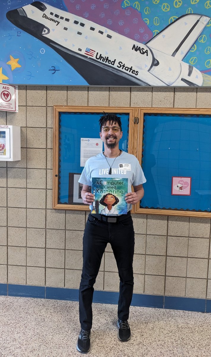 United Way of Central Minnesota's Out-of-School Partnerships Program Coordinator Andrew Small had the honor of reading to students at Discovery Community School today as ISD742 commemorates Black History Month and builds literacy development. #BlackHistoryMonth #LiteracyMatters