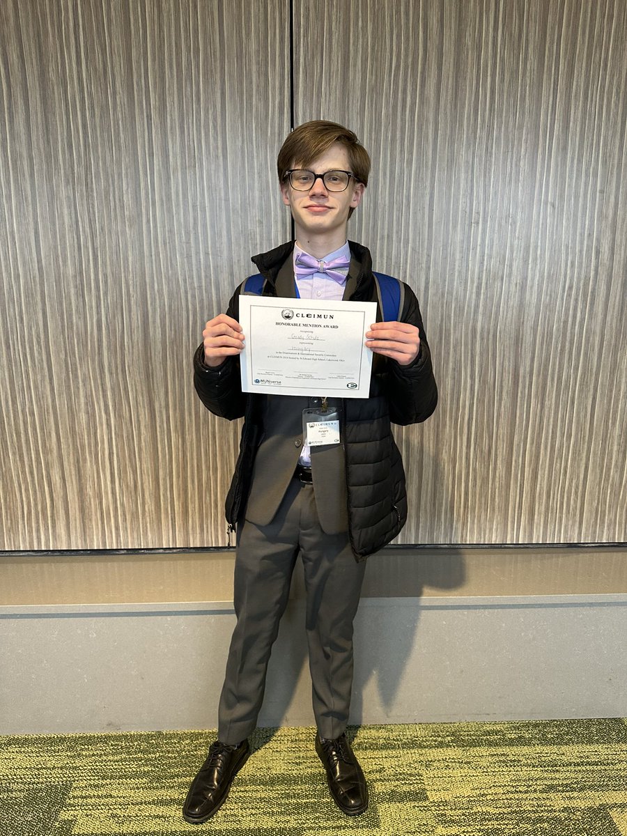 MrsAlbertESL's tweet photo. Grady Schulz took home the award for Honorable Mention in the Disarmament &amp; Security Committee (DISEC) as Hungary. https://t.co/a9P3jSH1mx