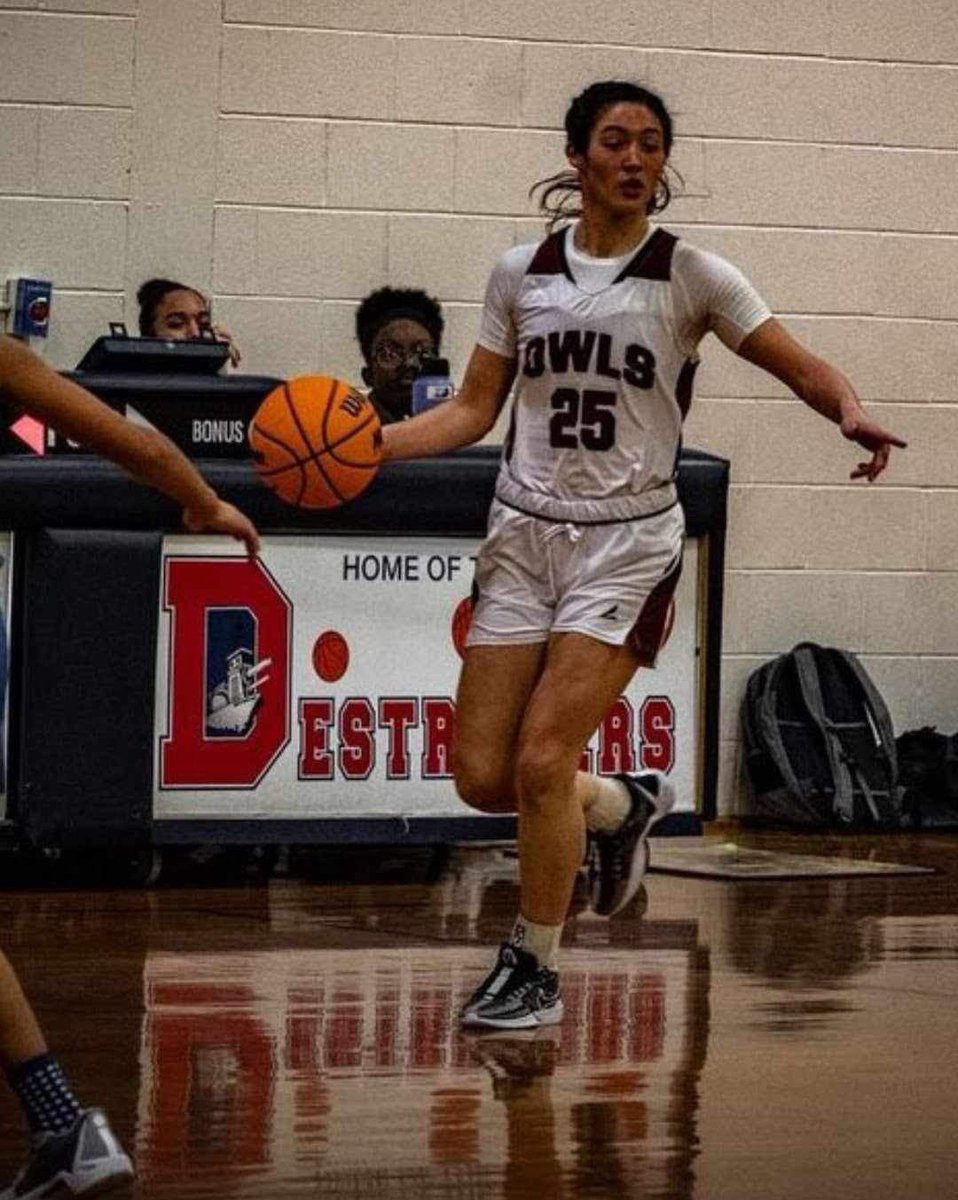 AUF Lady Hawks AAU 🏀 2025 (@aauauf) on Twitter photo Congrats to Highland Park Jr <a href="/vanessakohler25/">Vanessa Kohler</a> on being selected to the GMC Blue Division 1st Team. This distinction is well deserved & comes on the heels of this Owl recently eclipsing the 1000pt plateau in only her 3rd HS yr. Your AUF teammates & coaches are proud of you #25! Congrats to Highland Park Jr <a href="/vanessakohler25/">Vanessa Kohler</a> on being selected to the GMC Blue Division 1st Team. This distinction is well deserved & comes on the heels of this Owl recently eclipsing the 1000pt plateau in only her 3rd HS yr. Your AUF teammates & coaches are proud of you #25!