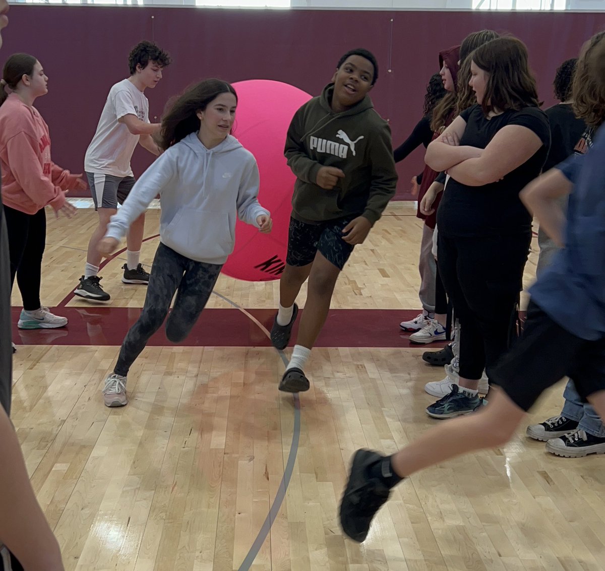 Meg Mohl tweet media