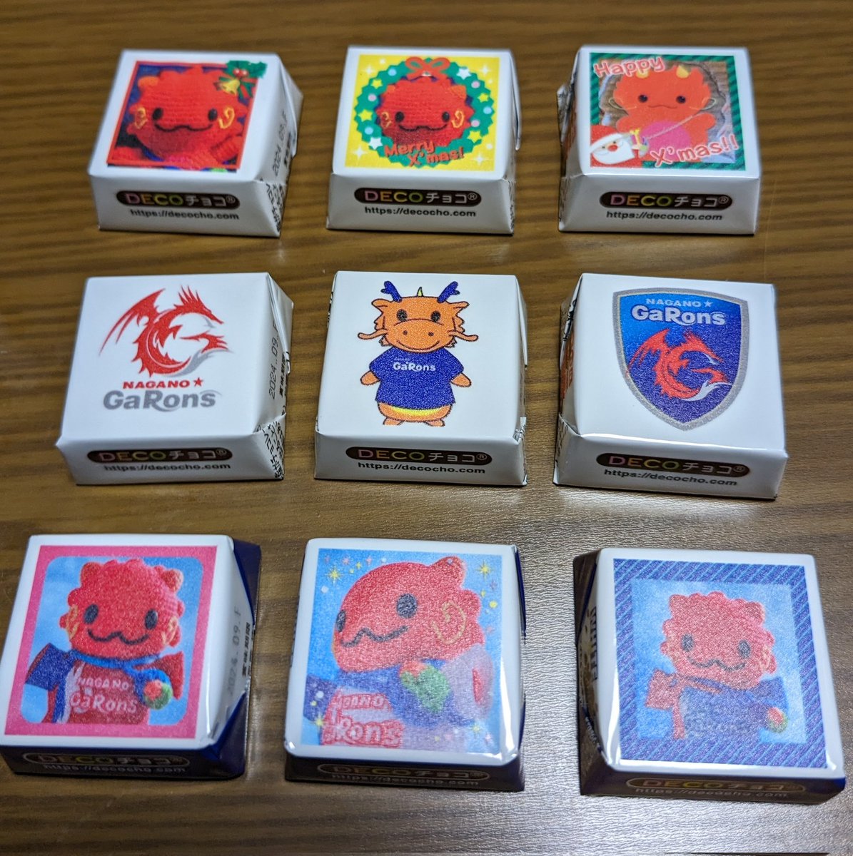 がろちゃん、おたんじょうび おめでとう。
これからも がろんず の ぜんりょくおうえん がんばってね。
わたしを がろんずと すざかに みちびいてくれて ほんとうに ありがとう。
これからも がろちょっこ いろいろ つくらせてね。