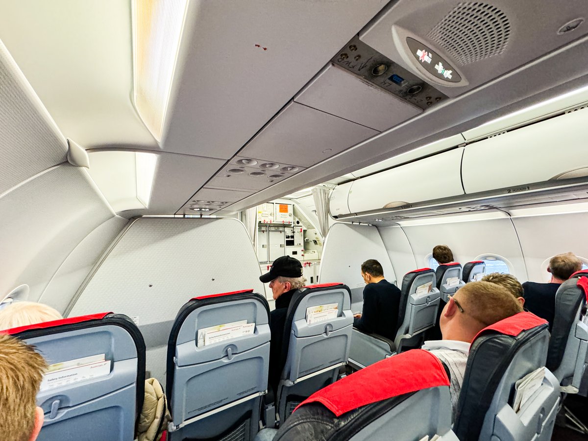 David from Simply Aviation tweet media