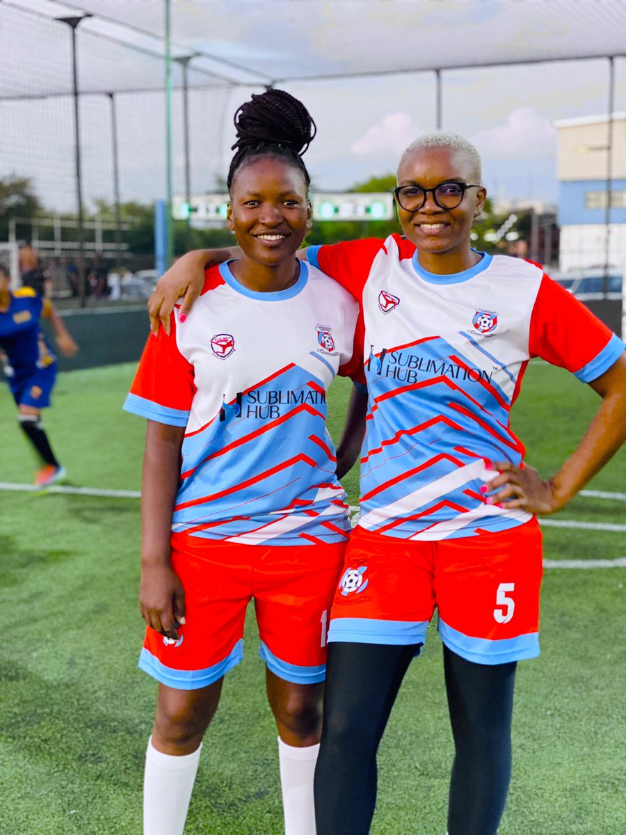 I’m stupidly tired 😫 guys why I’m I this thiquee now!! Anyway we had a nice game this evening😉 good night! 

Extensions United Ladies 8-6 Sefalana Ladies