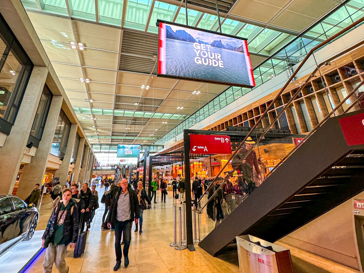 David from Simply Aviation tweet media