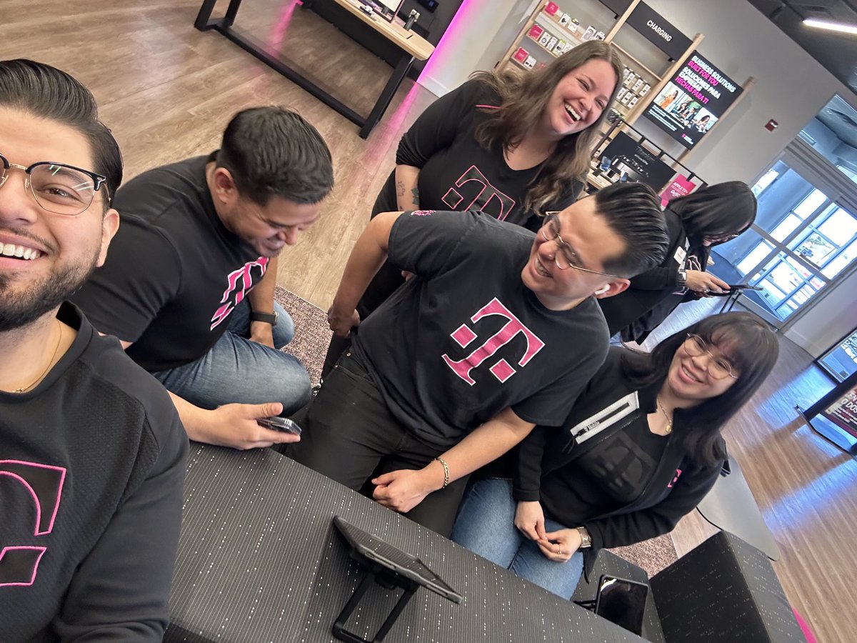 dchavar's tweet image. ❤️🩷💜