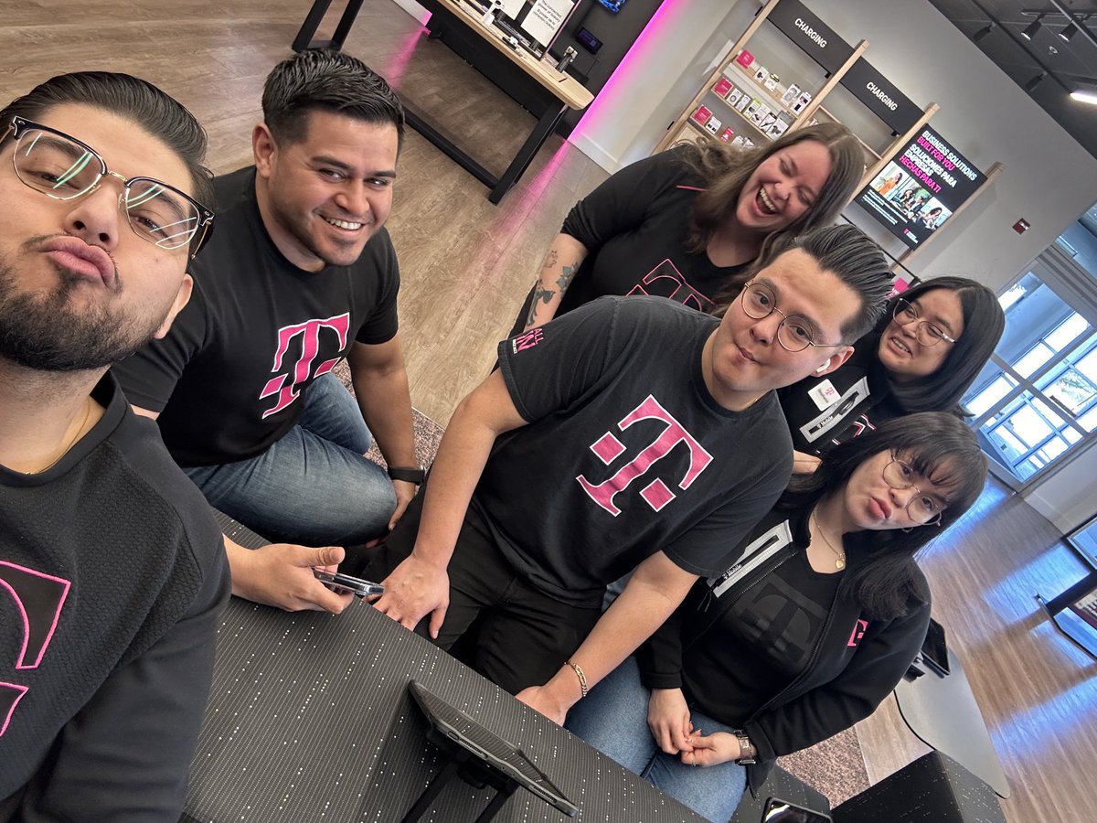 dchavar's tweet image. ❤️🩷💜