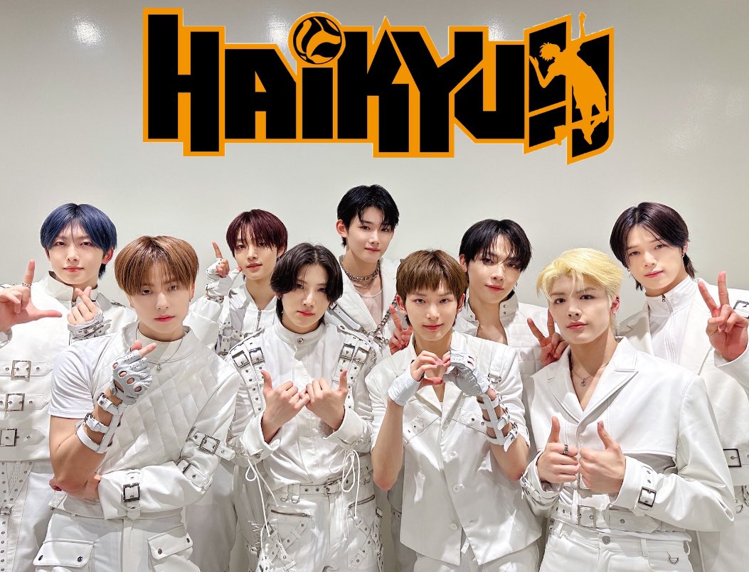 slaymaki's tweet photo. &amp;team as haikyuu characters (real) — a thread https://t.co/kOrPwTMLLq