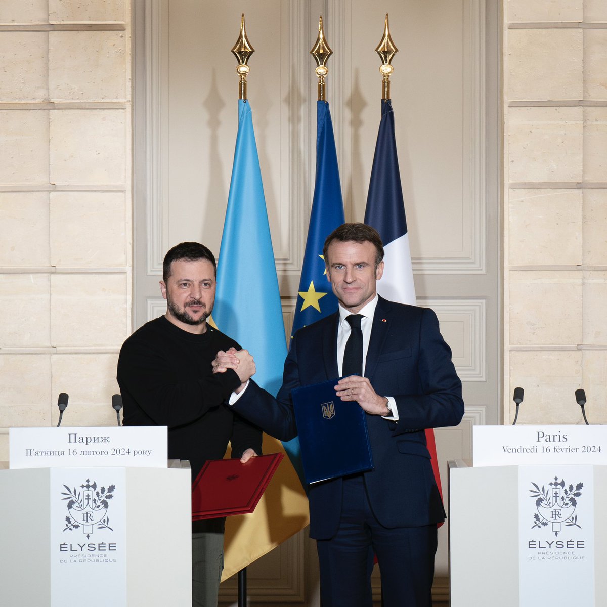 Emmanuel Macron tweet media