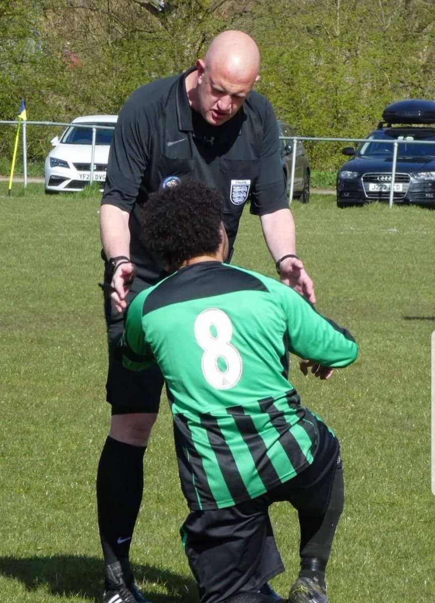 The_refs_room's tweet photo. Tonight we have spoken to a legend of the grassroots game… The one and only “Yorkshire Collina”🤩🇮🇹 

He talked to us all about his reffing career, some funny moments💍 and how much charity work and giving back to football means to him⚽️

A true gent of the game @colinw1982 ⚽️⚽️ https://t.co/t8KorcIQ5P